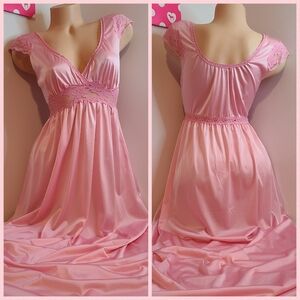 VTG 70s Miss Elaine Silky Nylon Bubblegum Maxi Slip Dress Size Sm